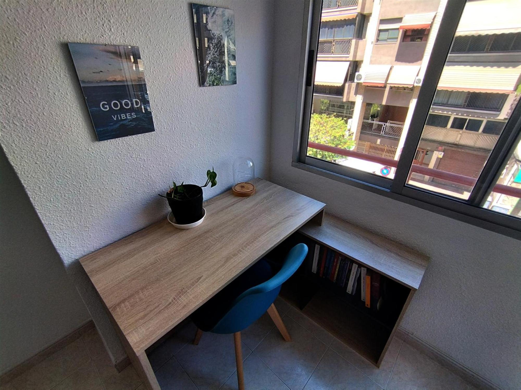 Habitaciones En Apartamento Compartido W Host Alicante Exteriör bild