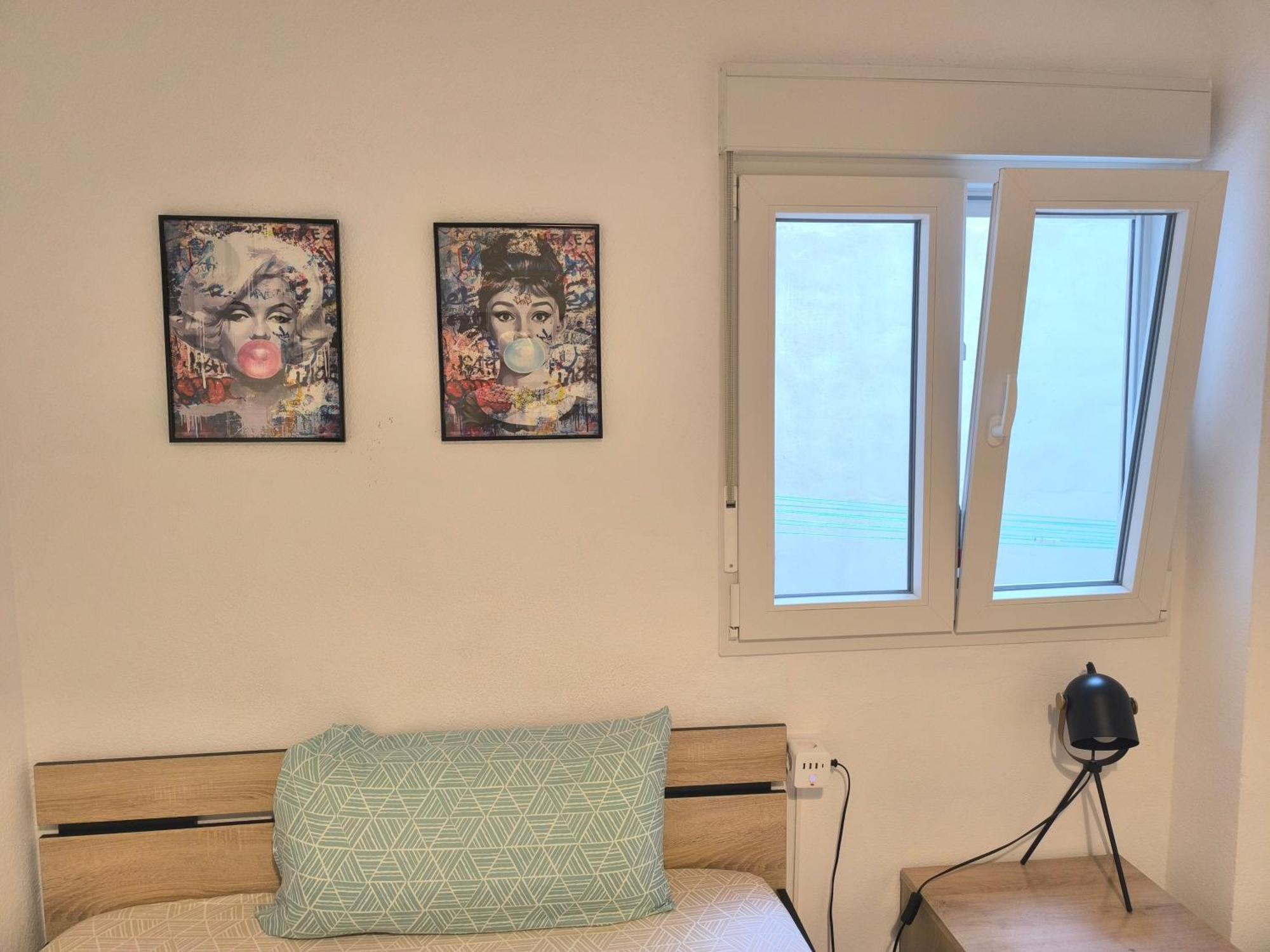Habitaciones En Apartamento Compartido W Host Alicante Exteriör bild