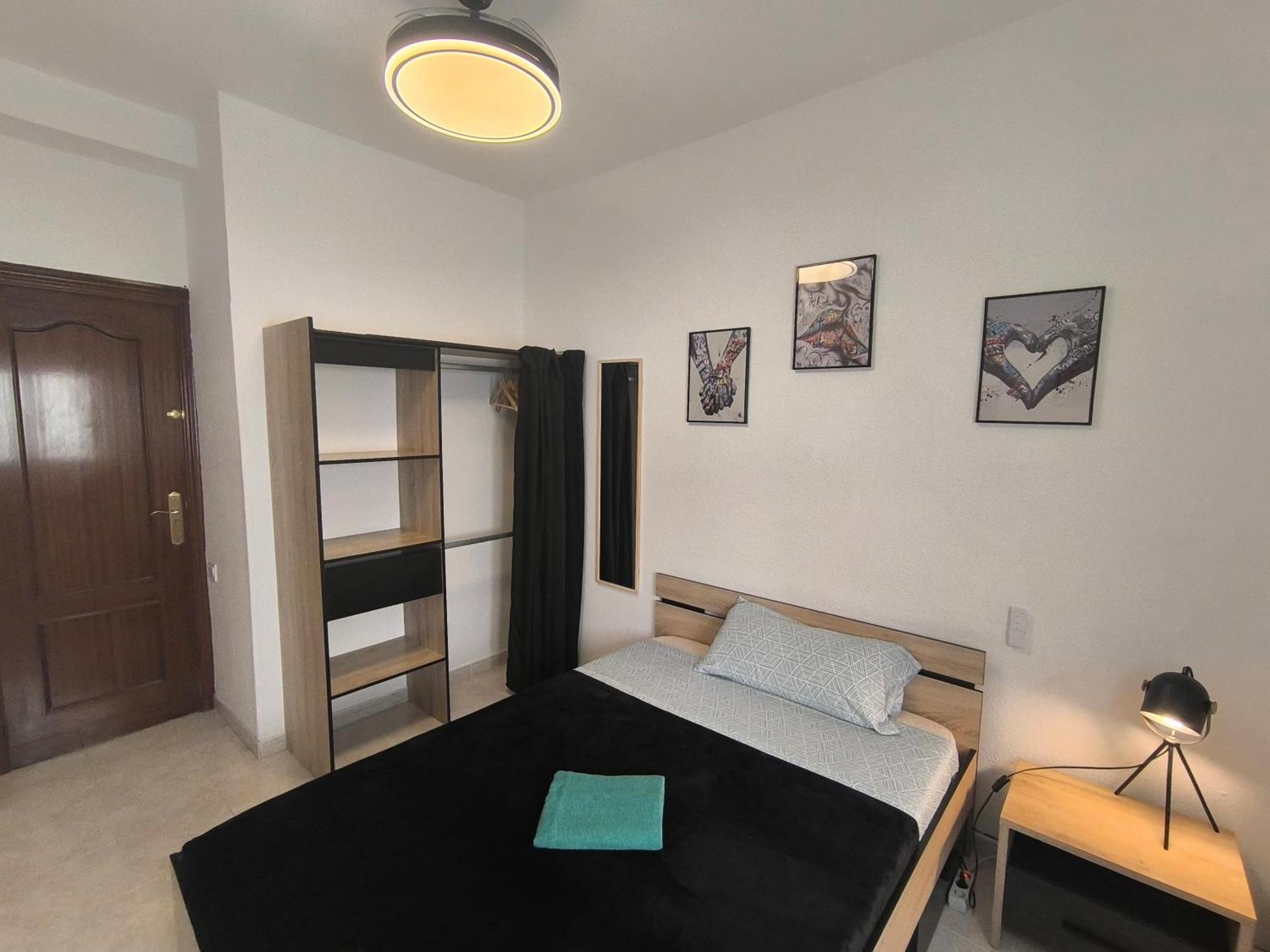 Habitaciones En Apartamento Compartido W Host Alicante Exteriör bild