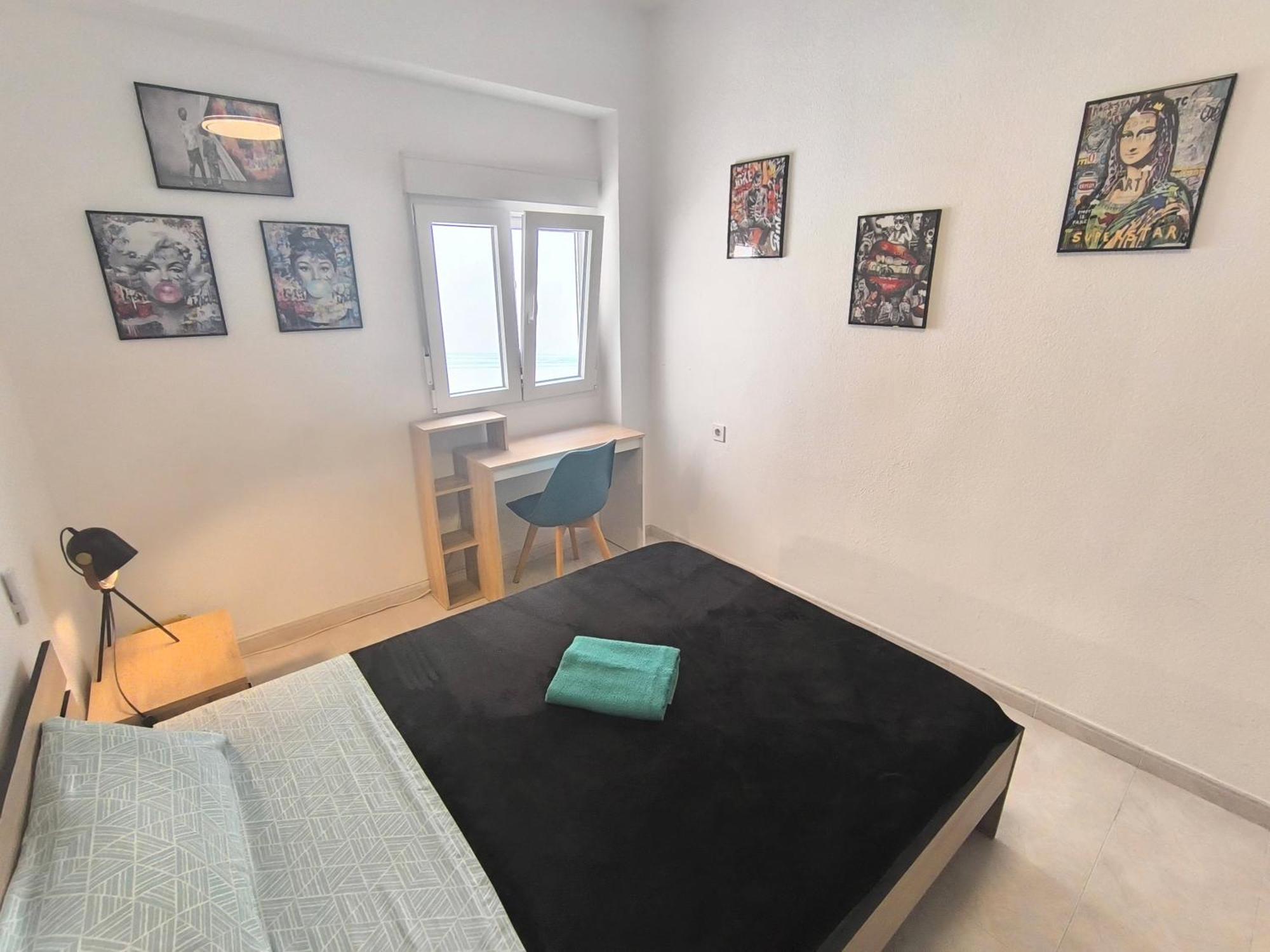 Habitaciones En Apartamento Compartido W Host Alicante Exteriör bild